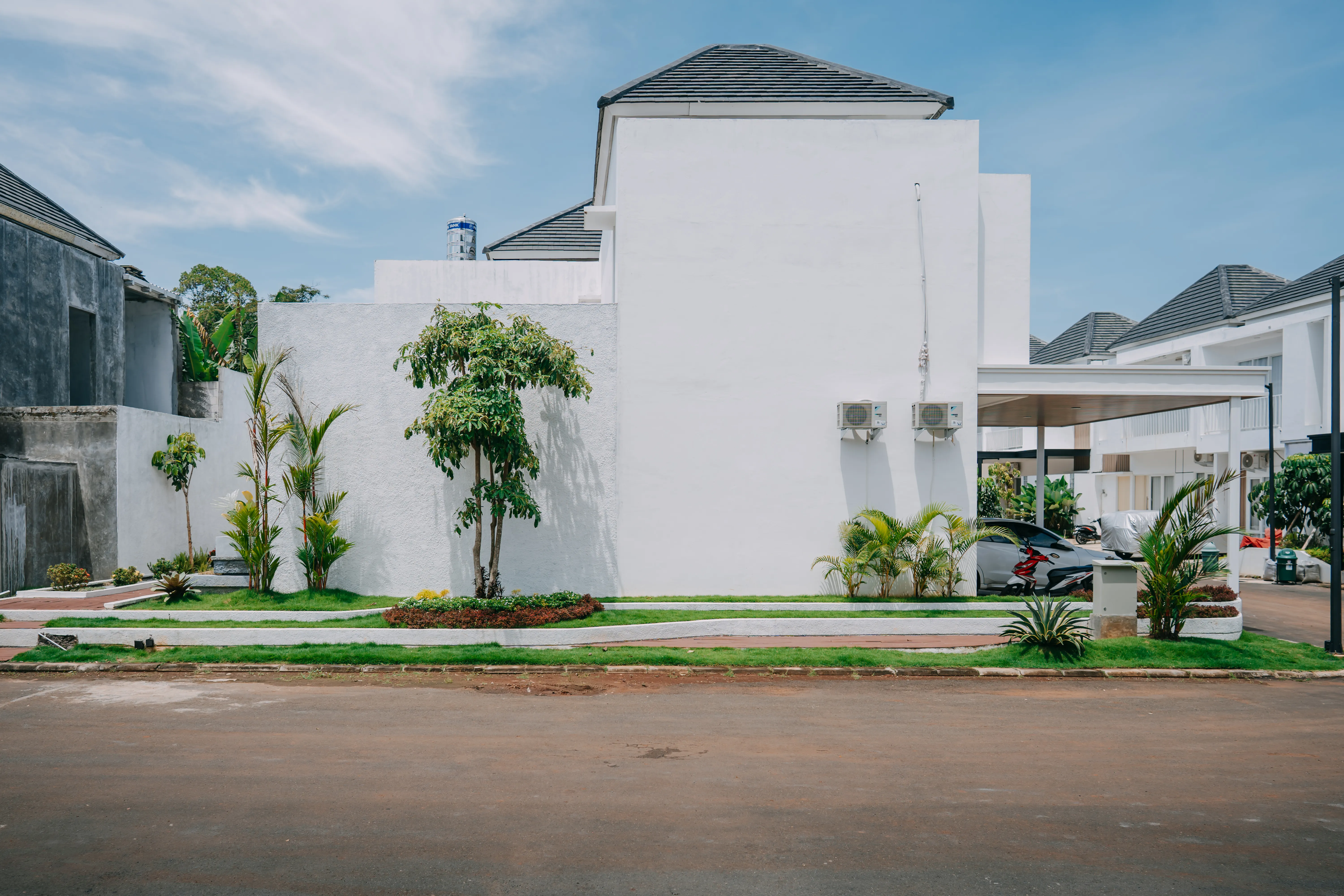 Cluster Ultima - Slide 2